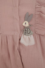 Cargar imagen en el visor de la galería, Ruffled Shoulders Muslin Romper