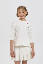 Cargar imagen en el visor de la galería, Tulle Sleeves Blouse with 3D Decors
