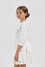 Cargar imagen en el visor de la galería, Tulle Sleeves Blouse with 3D Decors