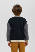 Cargar imagen en el visor de la galería, Contrast Sleeves Bomber Jacket