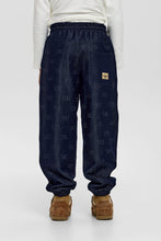 Cargar imagen en el visor de la galería, Embossed Denim Pants