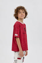 Load image into Gallery viewer, Ribbed Collar Printed T-Shirt