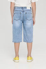Load image into Gallery viewer, Light Wash Denim Shorts