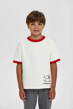 Cargar imagen en el visor de la galería, Contrast Neck T-Shirt