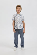 Cargar imagen en el visor de la galería, Bold Printed Shirt