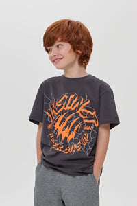 "Never Give Up" Printed T-Shirt