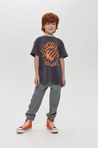 "Never Give Up" Printed T-Shirt