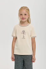 Cargar imagen en el visor de la galería, &quot;Magical Key&quot; T-Shirt