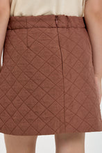 Cargar imagen en el visor de la galería, Quilted Layered Skirt
