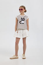 Cargar imagen en el visor de la galería, Pleated Cotton Shorts