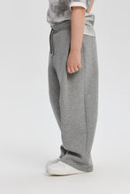 Cargar imagen en el visor de la galería, Trousers knitted, dark grey mélange