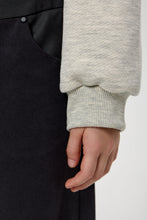 Cargar imagen en el visor de la galería, &quot;Butterfly&quot; Cropped Hoodie