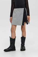 Cargar imagen en el visor de la galería, Teddy Decors Skirt-Shorts