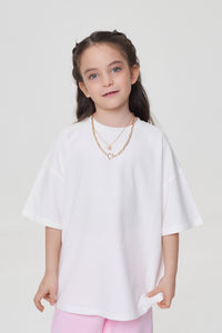 Oversize T-Shirt with Necklace