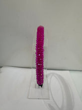 Cargar imagen en el visor de la galería, Diadema elegante con cuentas de color rosa fuerte