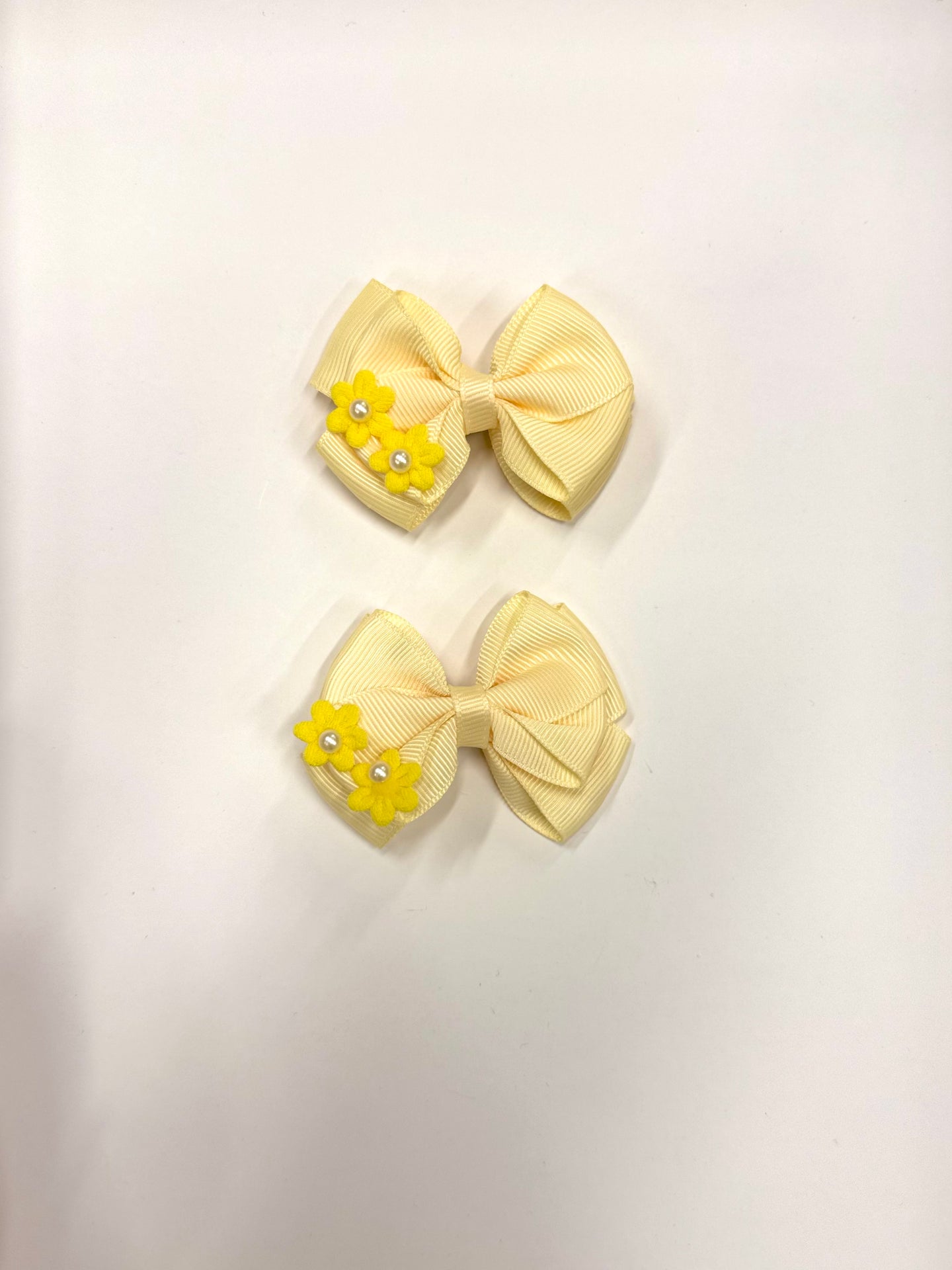 Flower Decors Bow Pins (2-Pack), Yellow