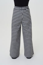 Load image into Gallery viewer, Hounstooth Wide Trousers