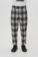 Load image into Gallery viewer, Checkered Jersey Trousers