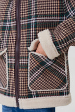 Load image into Gallery viewer, Checkered Warm Jacket