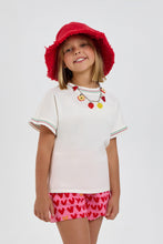 Cargar imagen en el visor de la galería, T-Shirt with Fruit Necklace