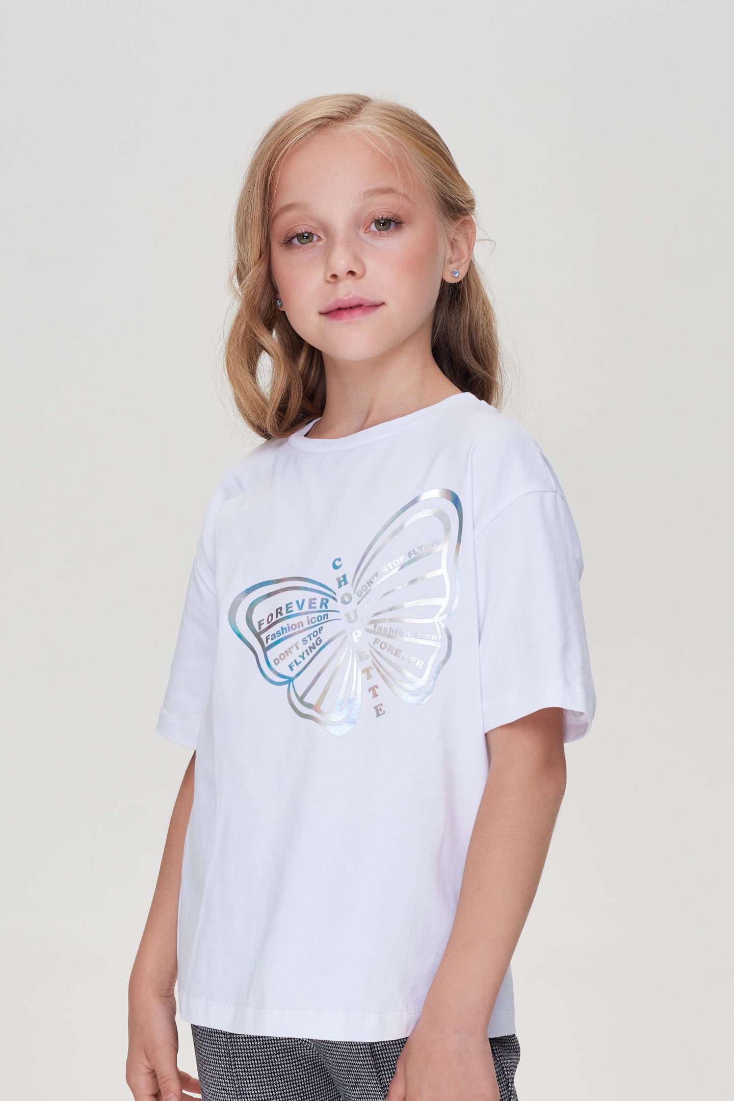 Camiseta con estampado de mariposas