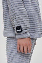 Load image into Gallery viewer, Quilted Jumper-Sweatshirt