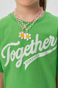 Camiseta "Juntos" con Collar