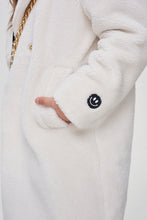 Load image into Gallery viewer, Faux Fur Coat With A Bag